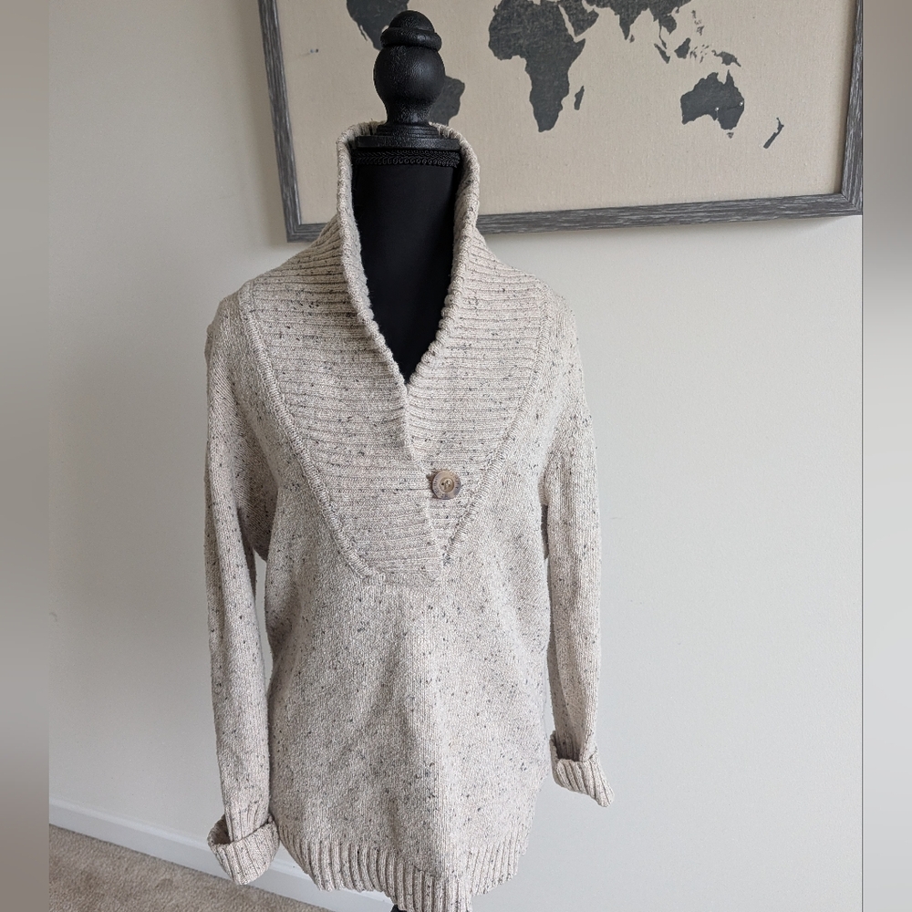 Timeless Tommy Hilfiger Sweater